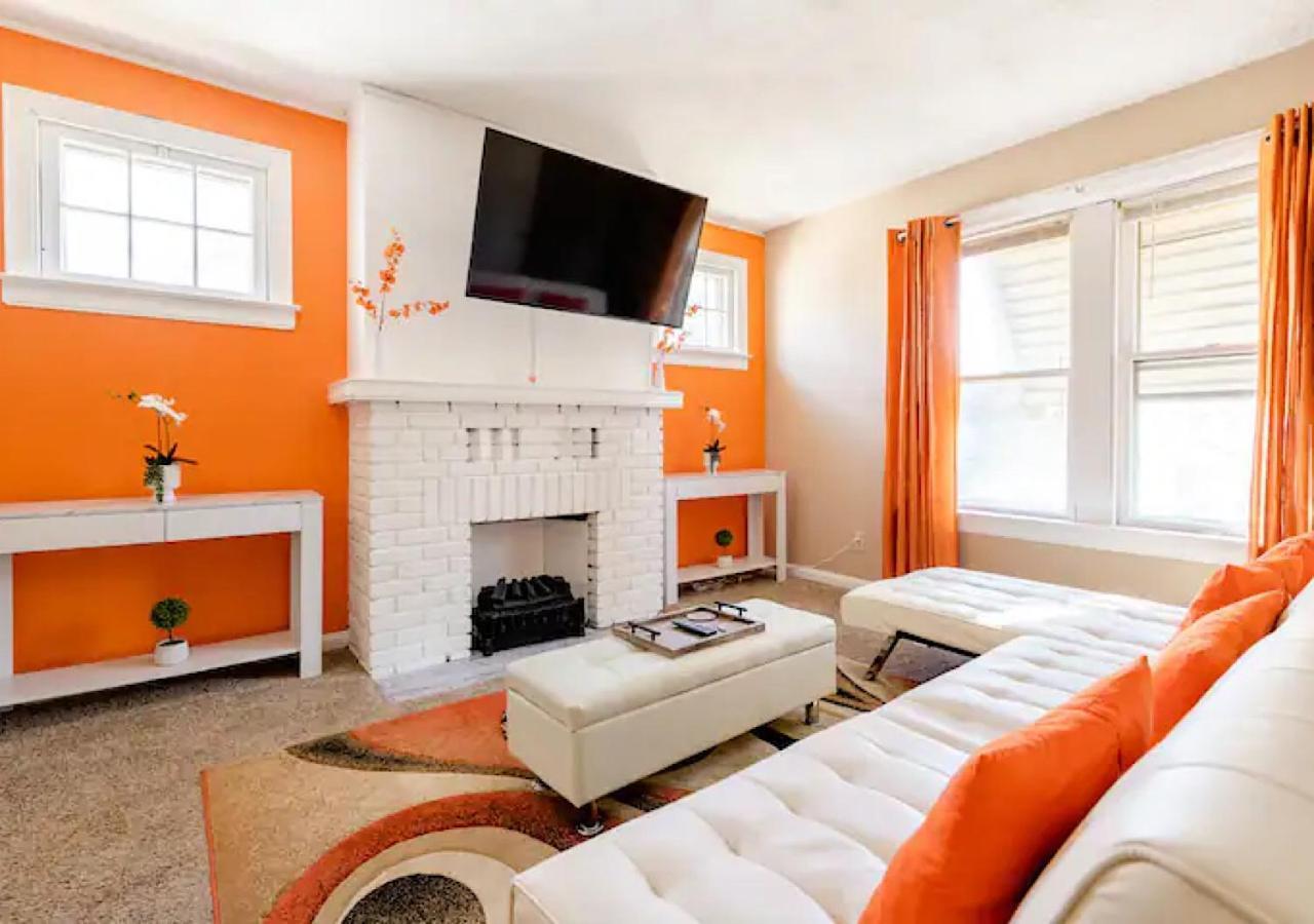 La Naranja Retreat - Cozy Duplex Near Downtown With Parking, 300 Mb Wifi & Self Check In Villa Cleveland Exterior foto