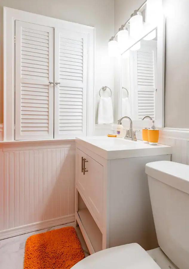 La Naranja Retreat - Cozy Duplex Near Downtown With Parking, 300 Mb Wifi & Self Check In Villa Cleveland Exterior foto