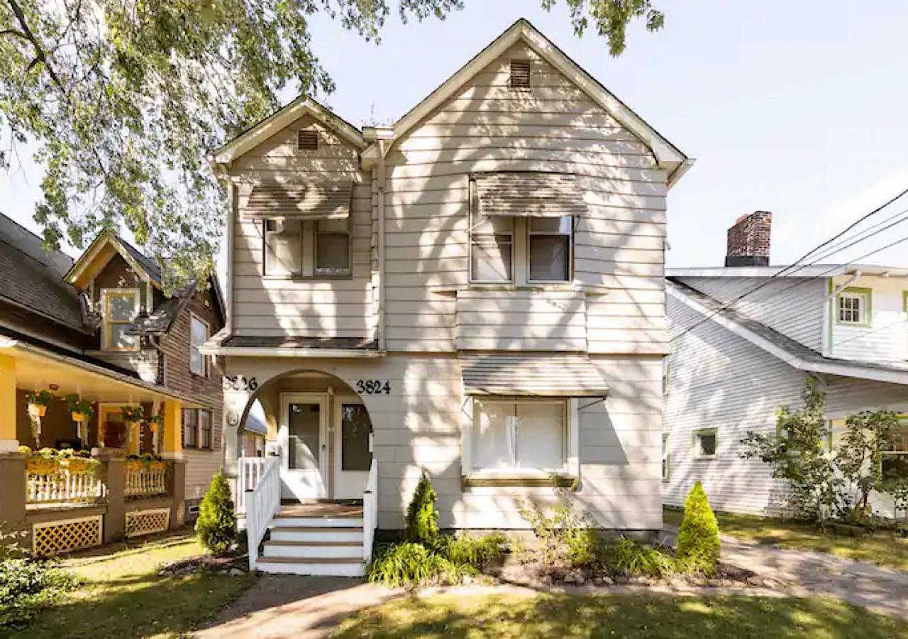 La Naranja Retreat - Cozy Duplex Near Downtown With Parking, 300 Mb Wifi & Self Check In Villa Cleveland Exterior foto