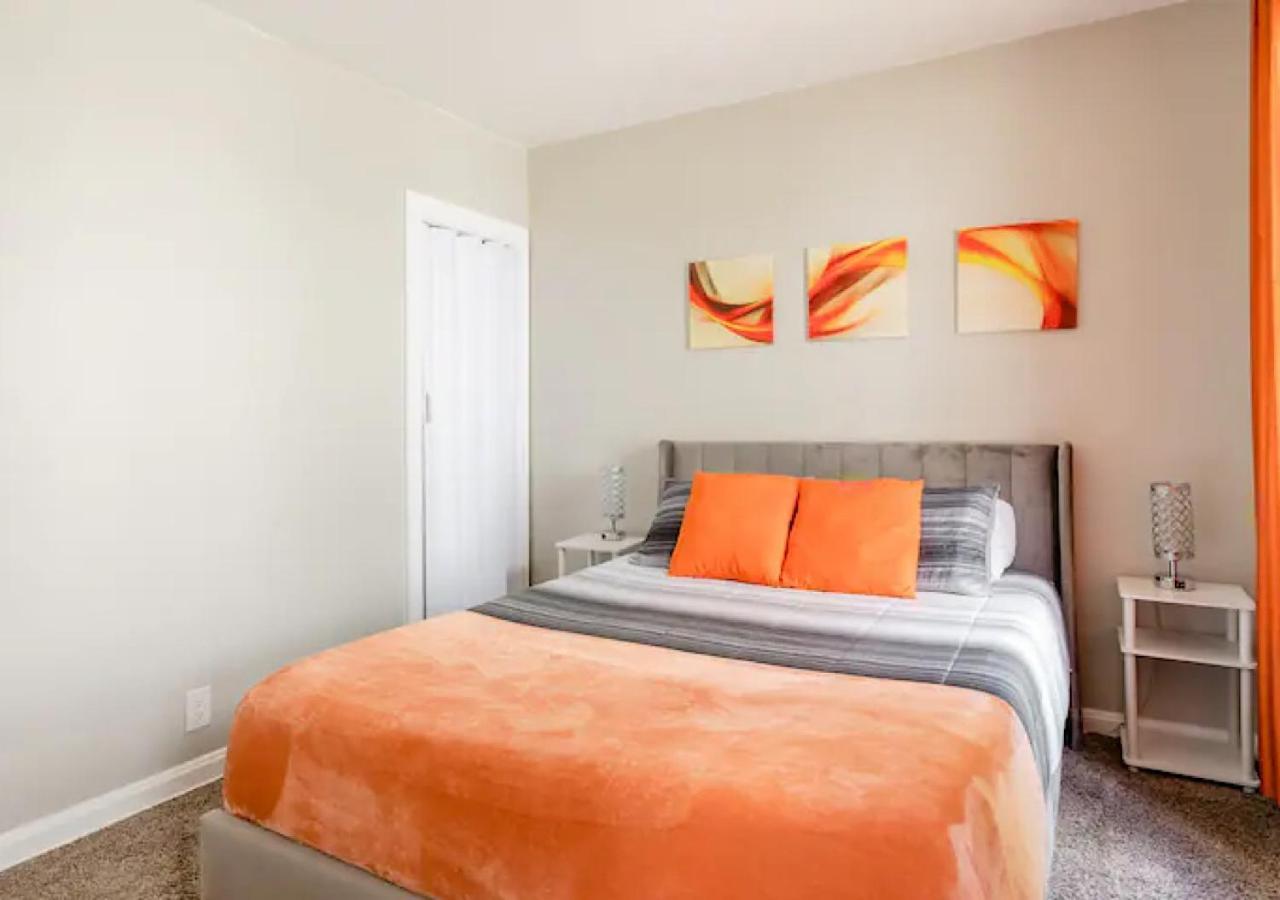 La Naranja Retreat - Cozy Duplex Near Downtown With Parking, 300 Mb Wifi & Self Check In Villa Cleveland Exterior foto