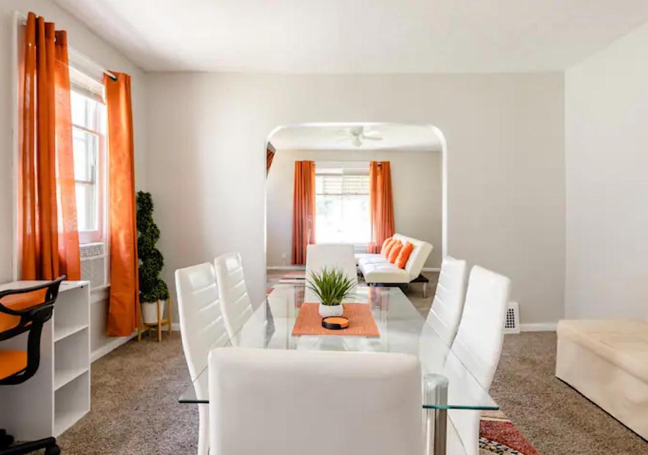 La Naranja Retreat - Cozy Duplex Near Downtown With Parking, 300 Mb Wifi & Self Check In Villa Cleveland Exterior foto