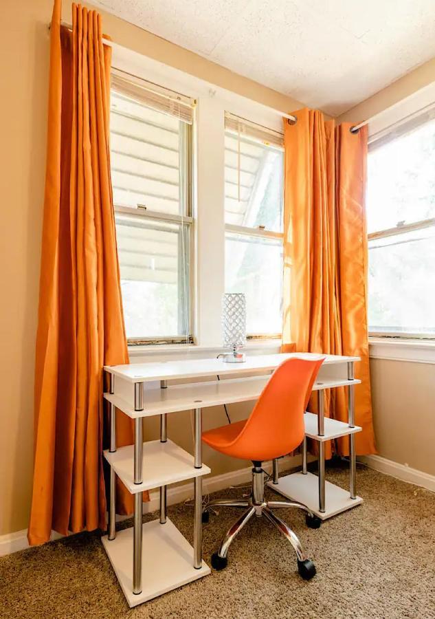 La Naranja Retreat - Cozy Duplex Near Downtown With Parking, 300 Mb Wifi & Self Check In Villa Cleveland Exterior foto